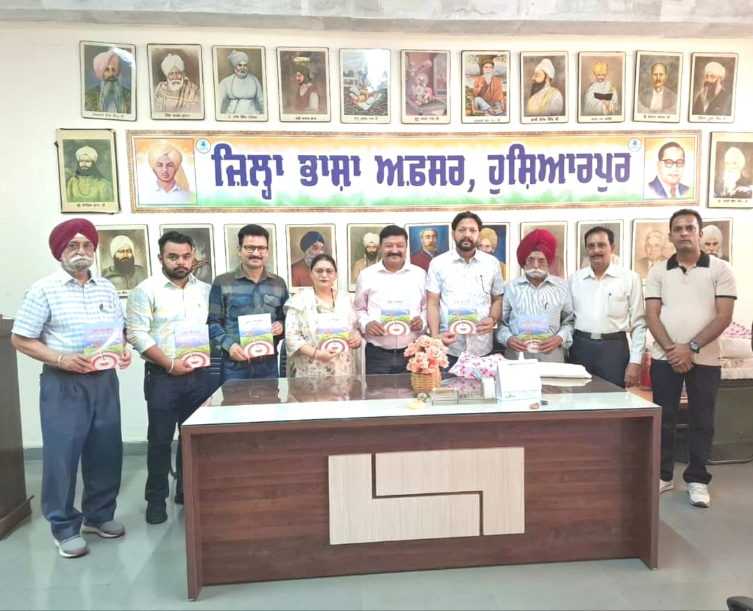 Anju and Rathi's second collection of children's poetry "Sedh Nishne" was presented to the public